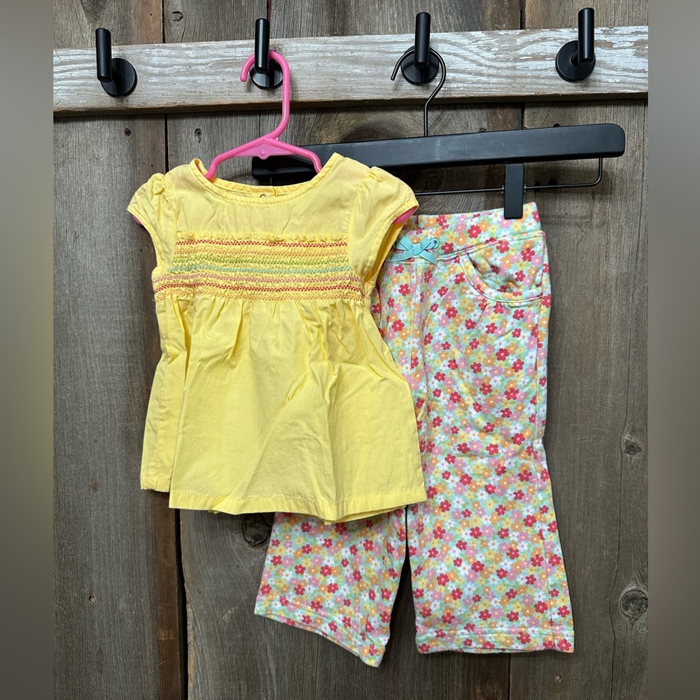 Gymboree Smocked Top and Floral Pants Bundle in Yellow Size 18-24 Months